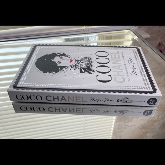 Coco Chanel 💯 Authentic - Picture 6 of 8